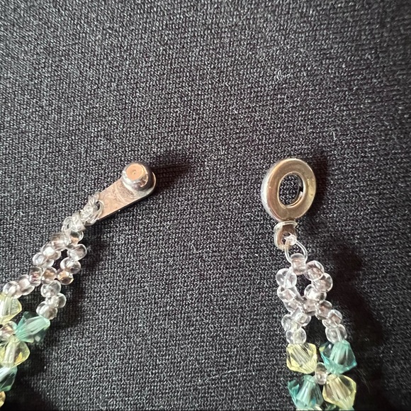 Handmade Green and Yellow Beaded Bracelet - Picture 2 of 4